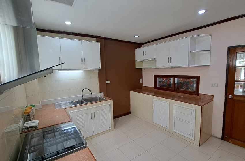 Townhouse in Sukhumvit 